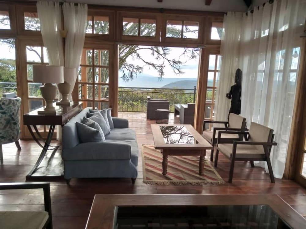 Karibu Camps And Lodges Lions Paw Ngorongoro Карату Екстер'єр фото