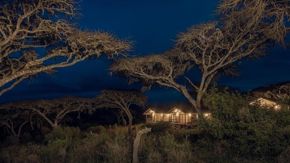 Karibu Camps And Lodges Lions Paw Ngorongoro Карату Екстер'єр фото