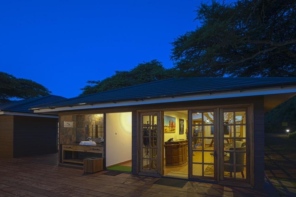 Karibu Camps And Lodges Lions Paw Ngorongoro Карату Екстер'єр фото